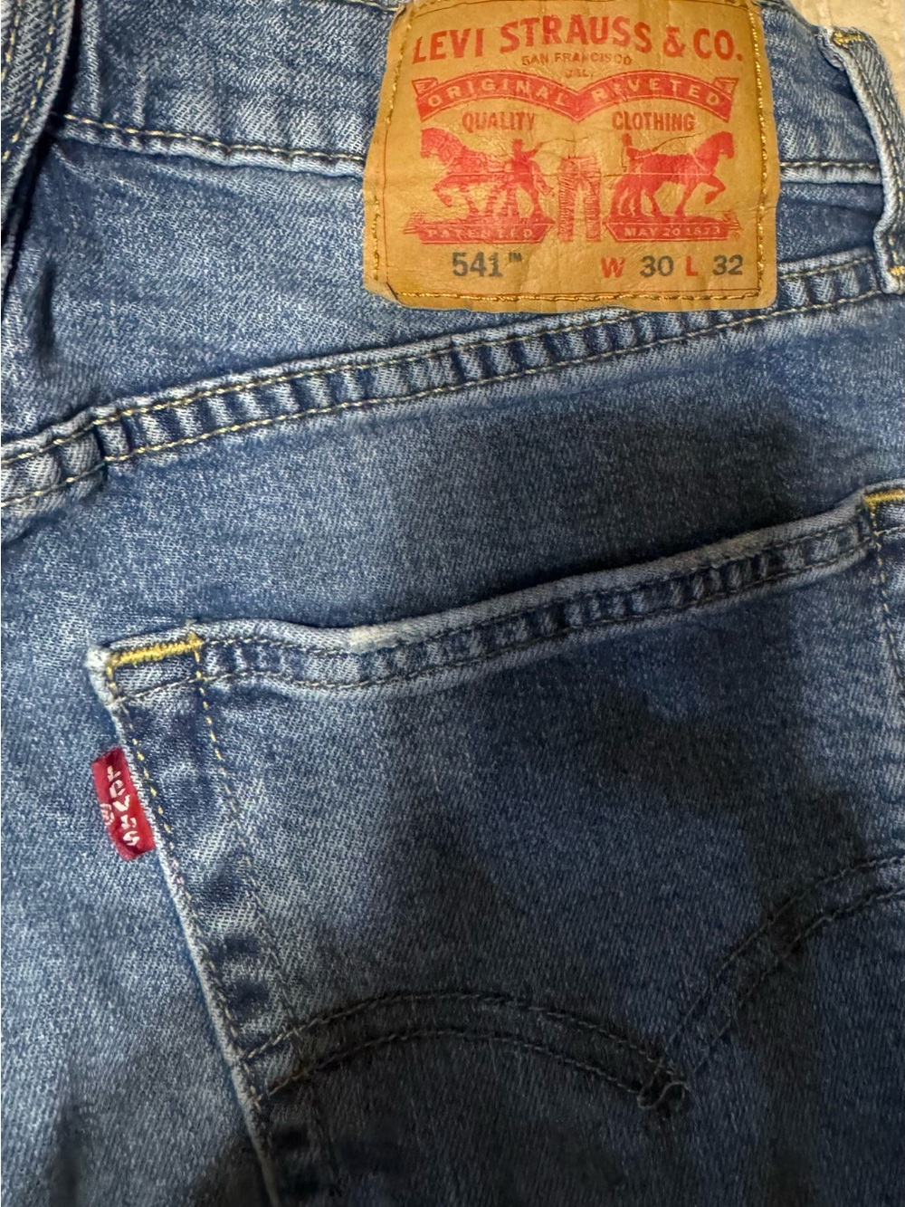 Levi's Men's Relaxed 541 Jeans - Blue Denim men’s Size 30/32
